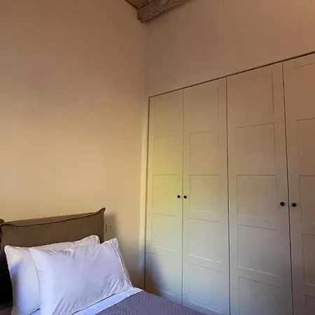San Vitale 36 Appartement *